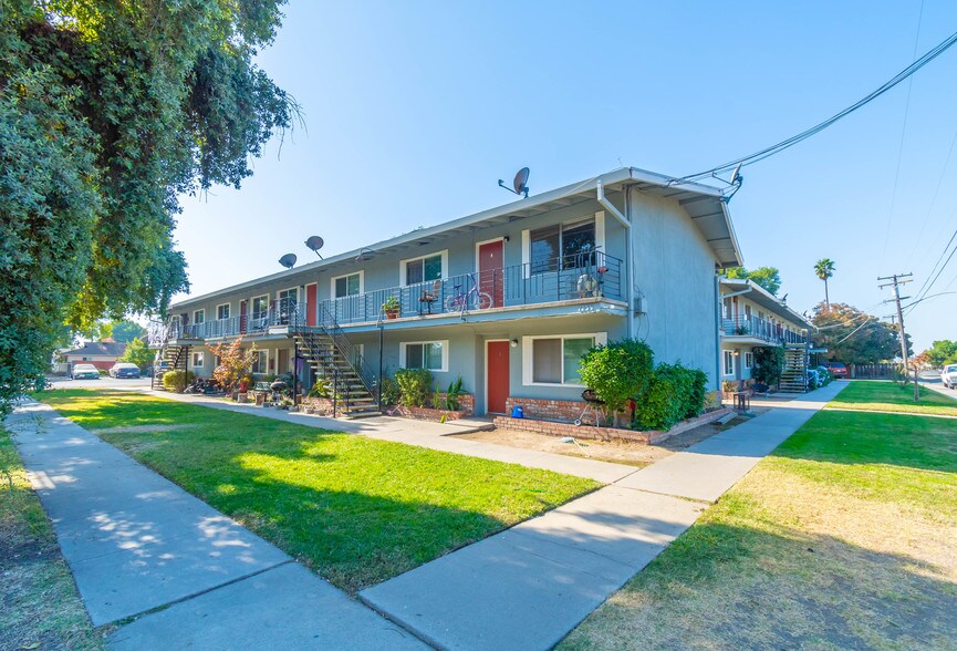 1235 Carver Rd, Modesto, CA 95350