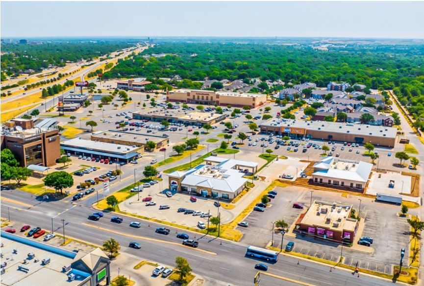 Kell Blvd, Wichita Falls, TX for lease Building Photo- Image 1 of 8