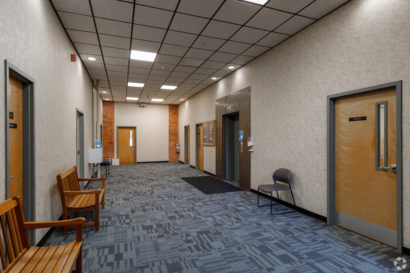 95 Chapel St, Norwood, MA 02062