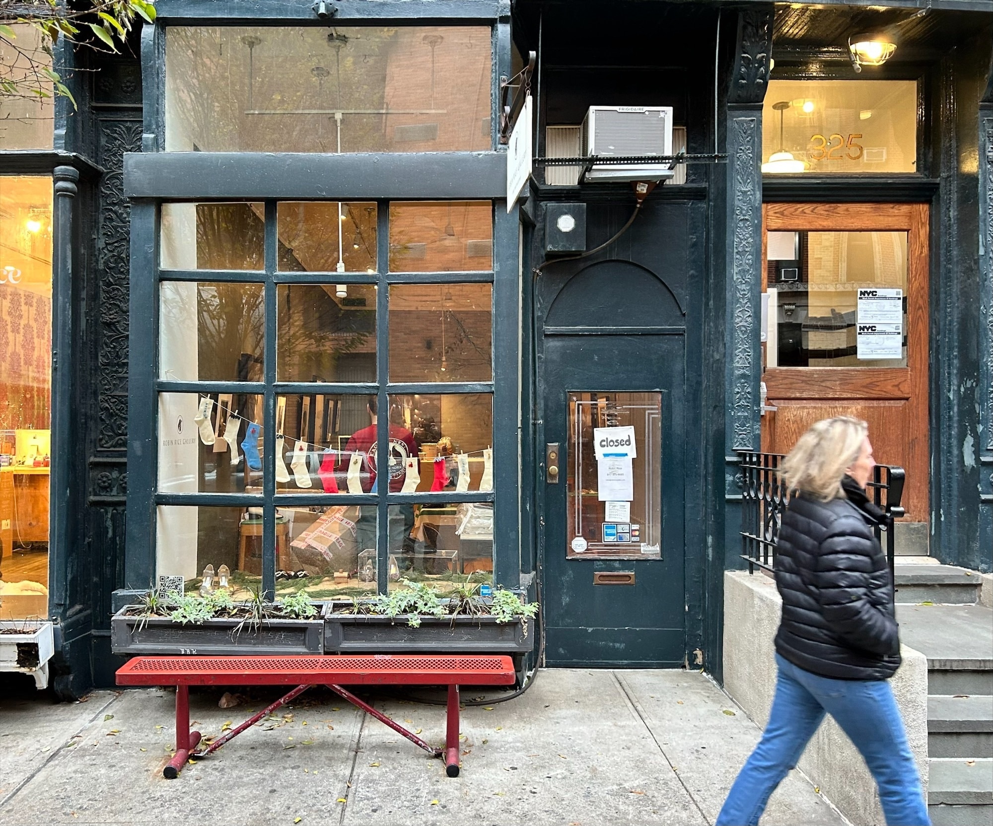 323 W 11th St, New York, NY for lease Interior Photo- Image 1 of 4