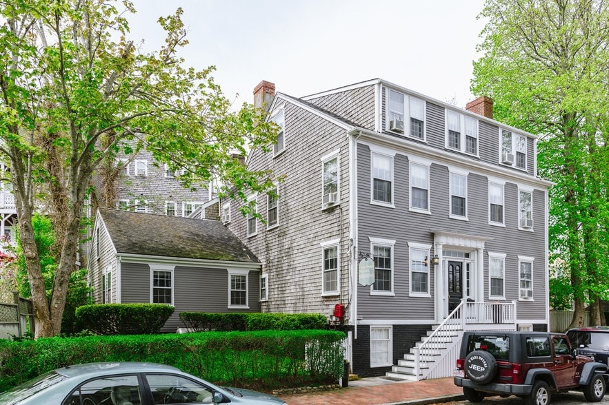 3 Step Ln, Nantucket, MA for sale - Primary Photo - Image 1 of 1