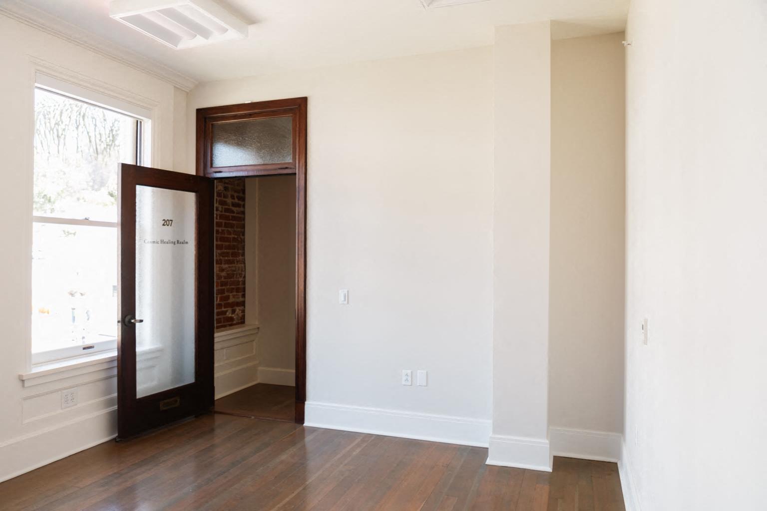 21 S California St, Ventura, CA for lease Building Photo- Image 1 of 6