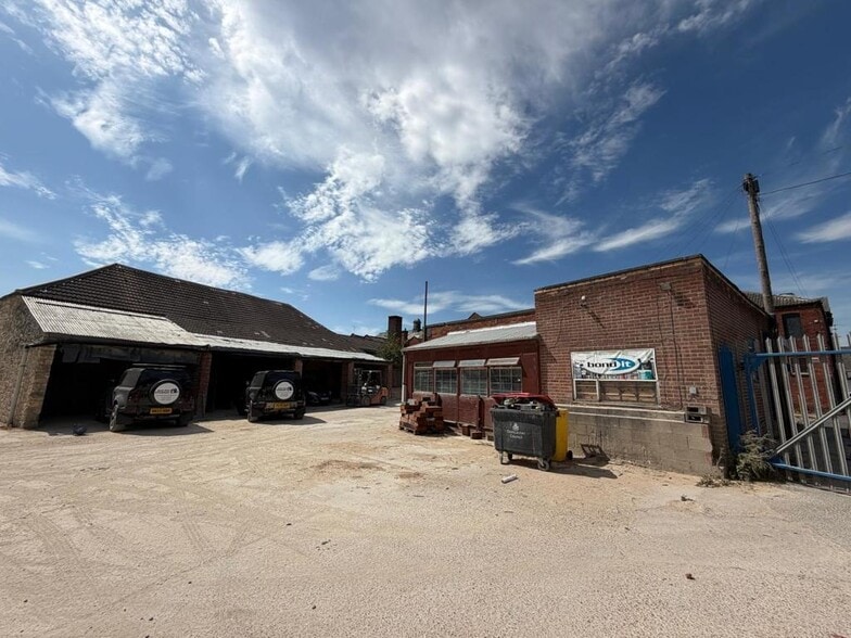 Central Ave, Doncaster for lease - Building Photo - Image 3 of 3