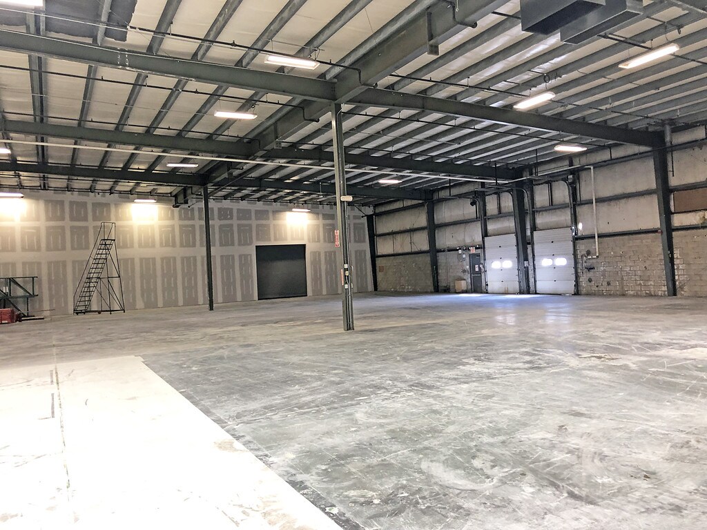 60 Backus Ave, Danbury, CT 06810 Industrial Space for Lease