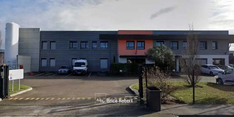 Flex in Saint-Priest for lease - Building Photo - Image 2 of 5