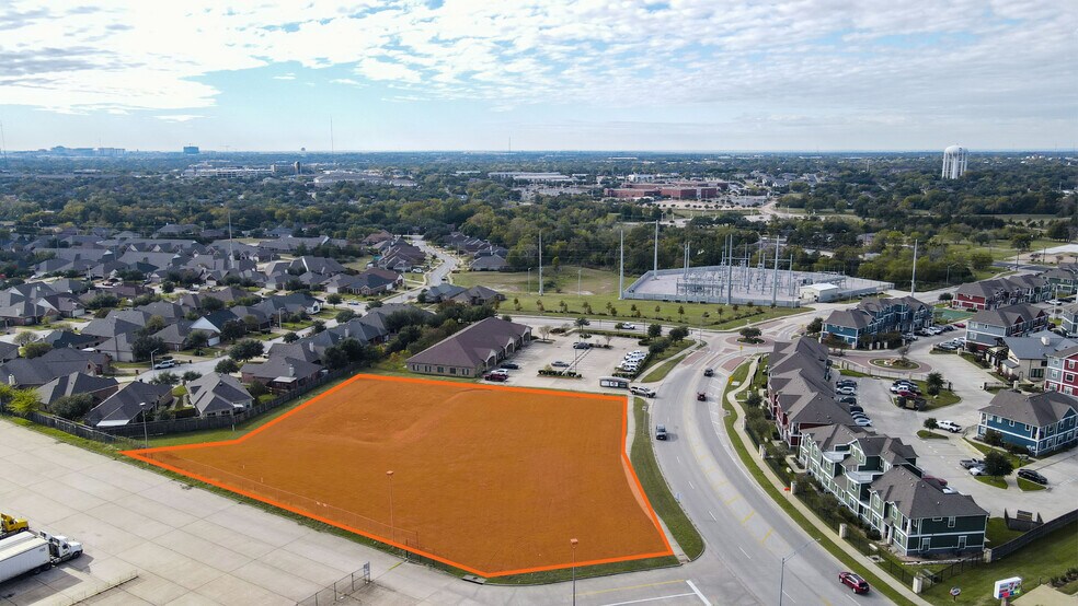 2735 Nash Dr, Bryan, TX 77802