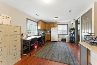 300 E Main St, Westfield, MA for lease Interior Photo- Image 2 of 12