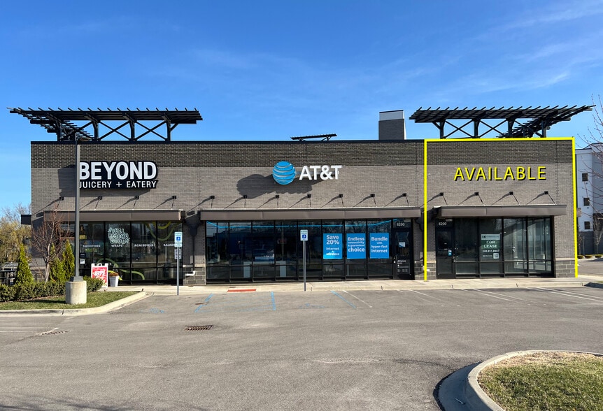 8200 Cooley Lake Rd, White Lake, MI for lease - Building Photo - Image 1 of 6