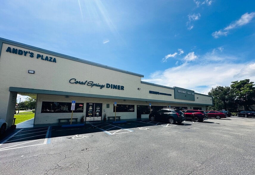 10410 W Sample Rd, Coral Springs, FL for lease - Building Photo - Image 1 of 12
