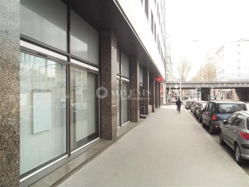 Office in Lyon for lease Building Photo- Image 1 of 4