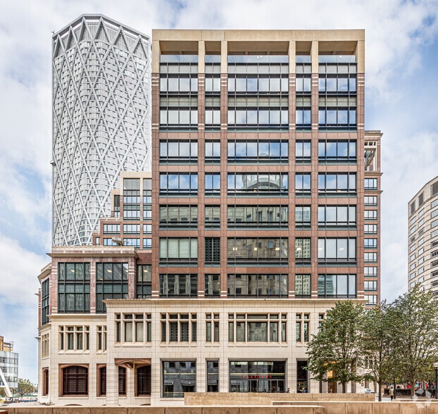 25 Cabot Sq, London for lease - Building Photo - Image 3 of 11