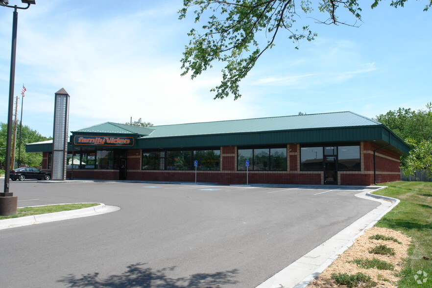 3305 W Central Ave, Wichita, KS for lease - Building Photo - Image 3 of 4