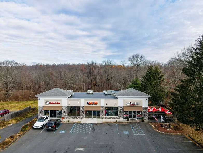 3466 Main St, Coventry, CT for sale - Primary Photo - Image 1 of 2