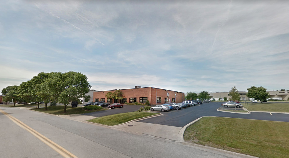 860 Northpoint Blvd, Waukegan, IL for lease - Building Photo - Image 1 of 5