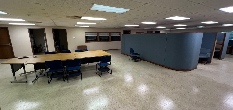 1101 S Lafayette St, Elkhart, IN for sale - Building Photo - Image 3 of 6