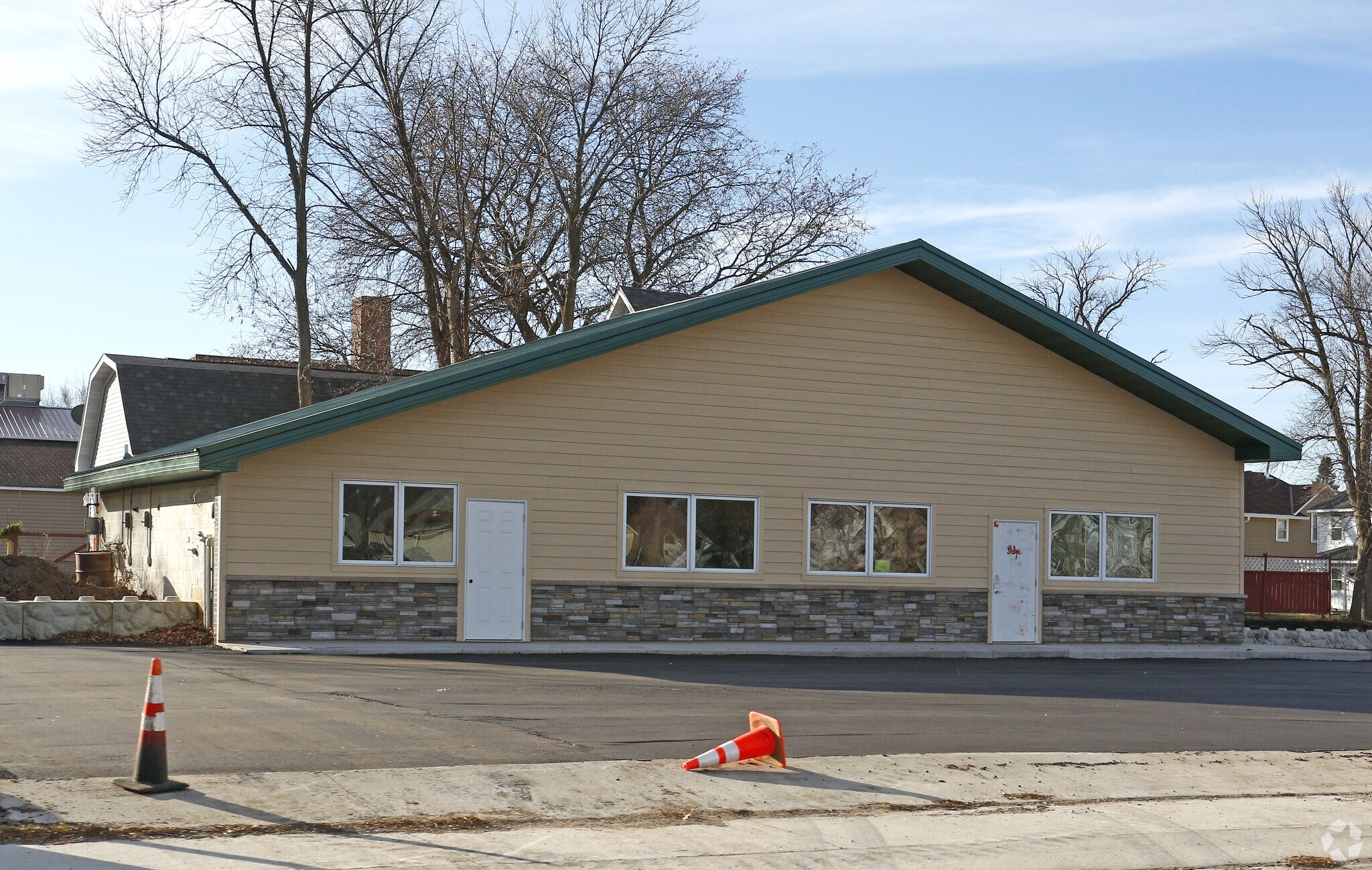 103 4th St E, Winthrop, MN for sale Building Photo- Image 1 of 1