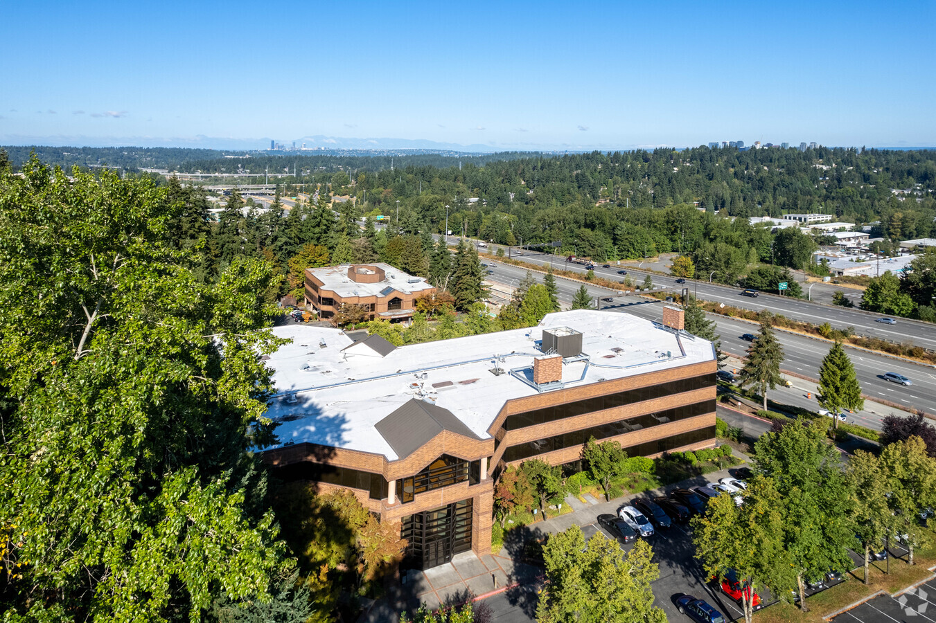 13555 SE 36th St, Bellevue, WA 98006 - Office Evolution Bellevue | LoopNet