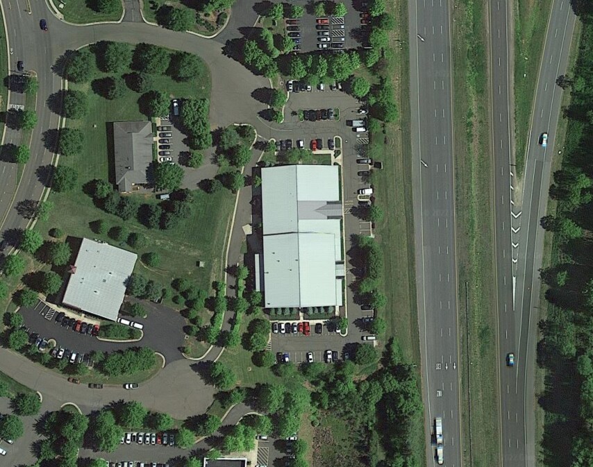 408 Belle Air Ln, Warrenton, VA for sale Primary Photo- Image 1 of 1