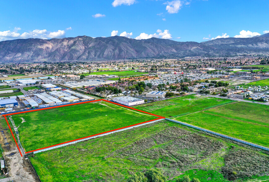 Oakwood St, Hemet, CA for sale - Building Photo - Image 2 of 7