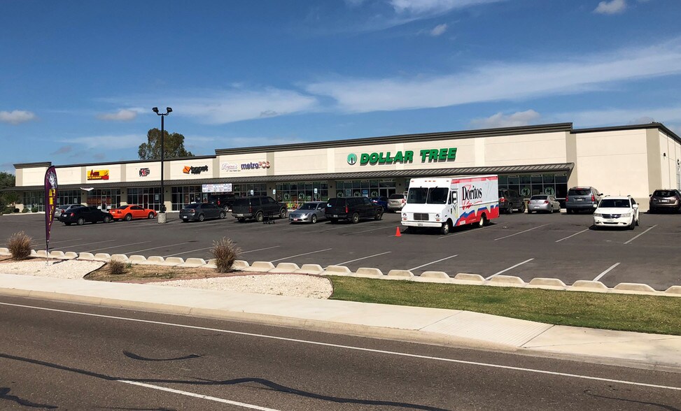 3502 Clark Blvd, Laredo, TX 78043