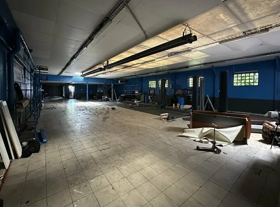 Retail in Maisons-Alfort for lease Interior Photo- Image 1 of 5