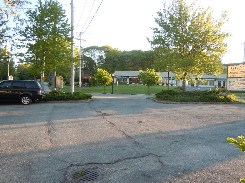 1042-1044 Portion Rd, Farmingville, NY for sale - Building Photo - Image 1 of 1