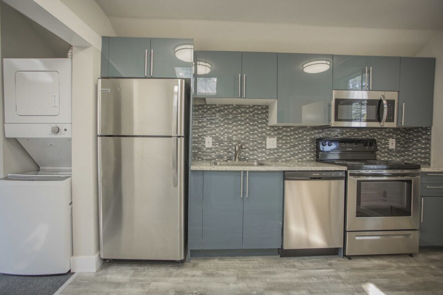 1839 Arapahoe Ave, Boulder, CO for sale - Interior Photo - Image 1 of 1