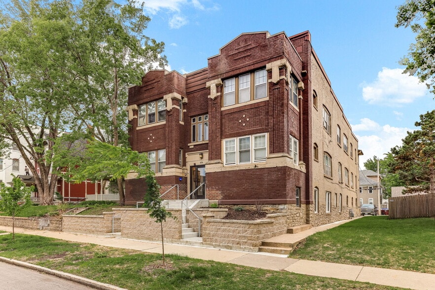 604 Holly Ave, Saint Paul, MN for sale - Building Photo - Image 3 of 41