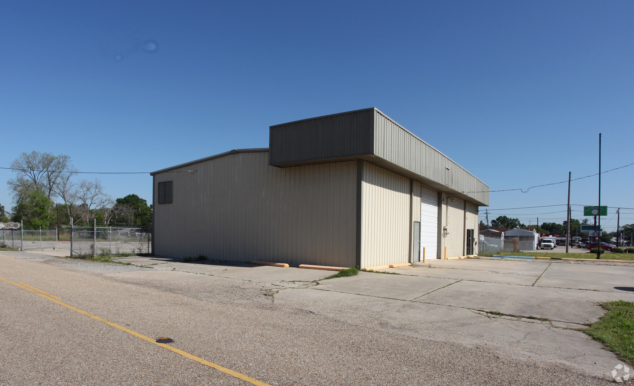 319 E Pinhook Rd, Lafayette, LA for sale Primary Photo- Image 1 of 1