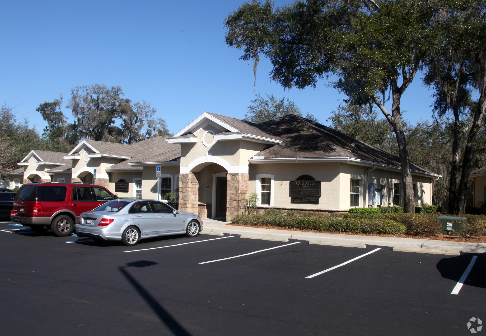 8573 W Linebaugh Ave, Tampa, FL for sale Primary Photo- Image 1 of 1