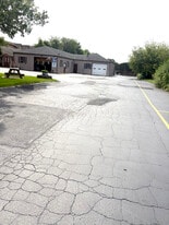 528 N Milwaukee Ave, Wheeling IL - Retail Space