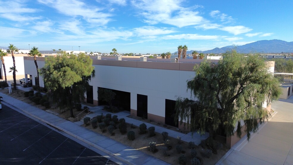 72099 North Shore St, Thousand Palms, CA for lease - Building Photo - Image 2 of 5