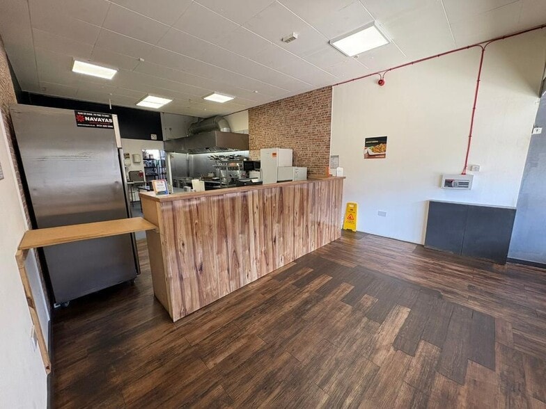 497 Calder Rd, Edinburgh for lease - Interior Photo - Image 3 of 13