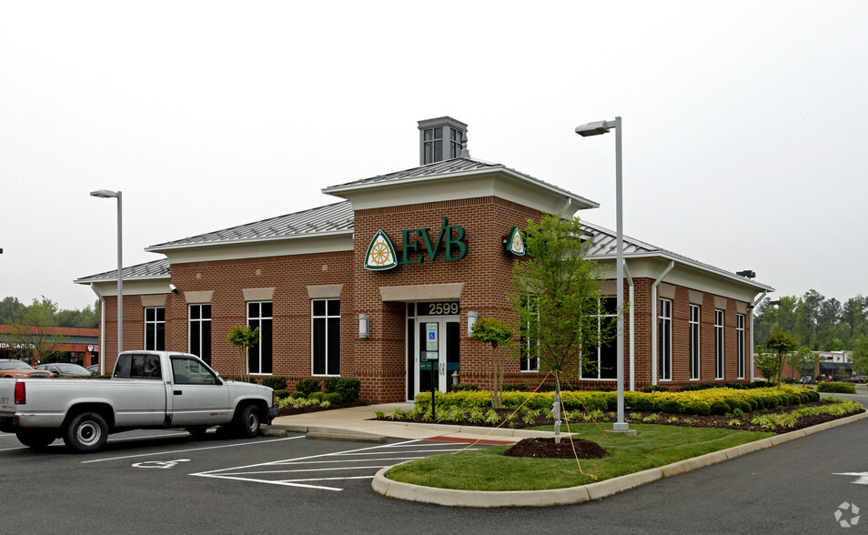 2599 New Kent Hwy, Quinton, VA for lease - Building Photo - Image 1 of 3