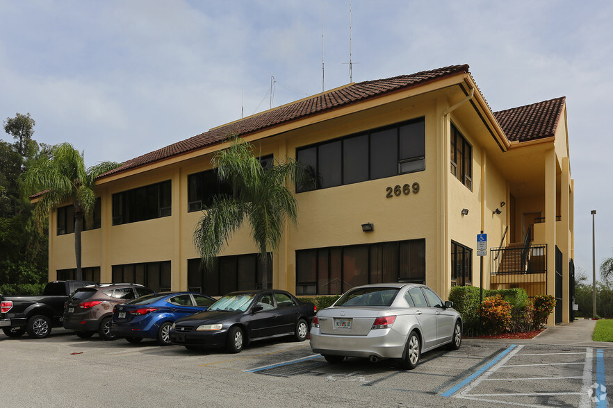 2669 Forest Hill Blvd, Palm Springs, FL for lease - Building Photo - Image 3 of 4