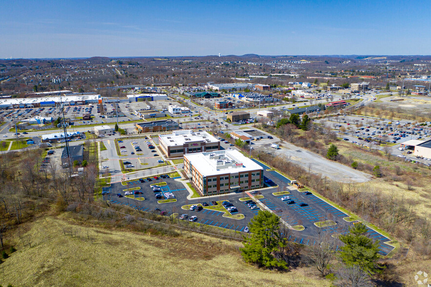 51 Dutilh Rd, Cranberry Township, PA for lease - Building Photo - Image 3 of 11