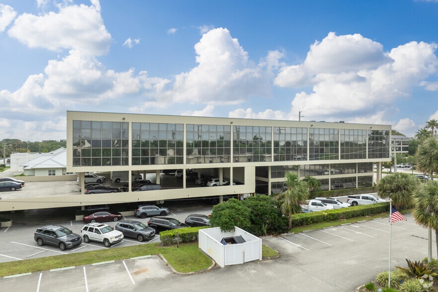 631 US Highway 1, North Palm Beach, FL for sale - Building Photo - Image 3 of 12