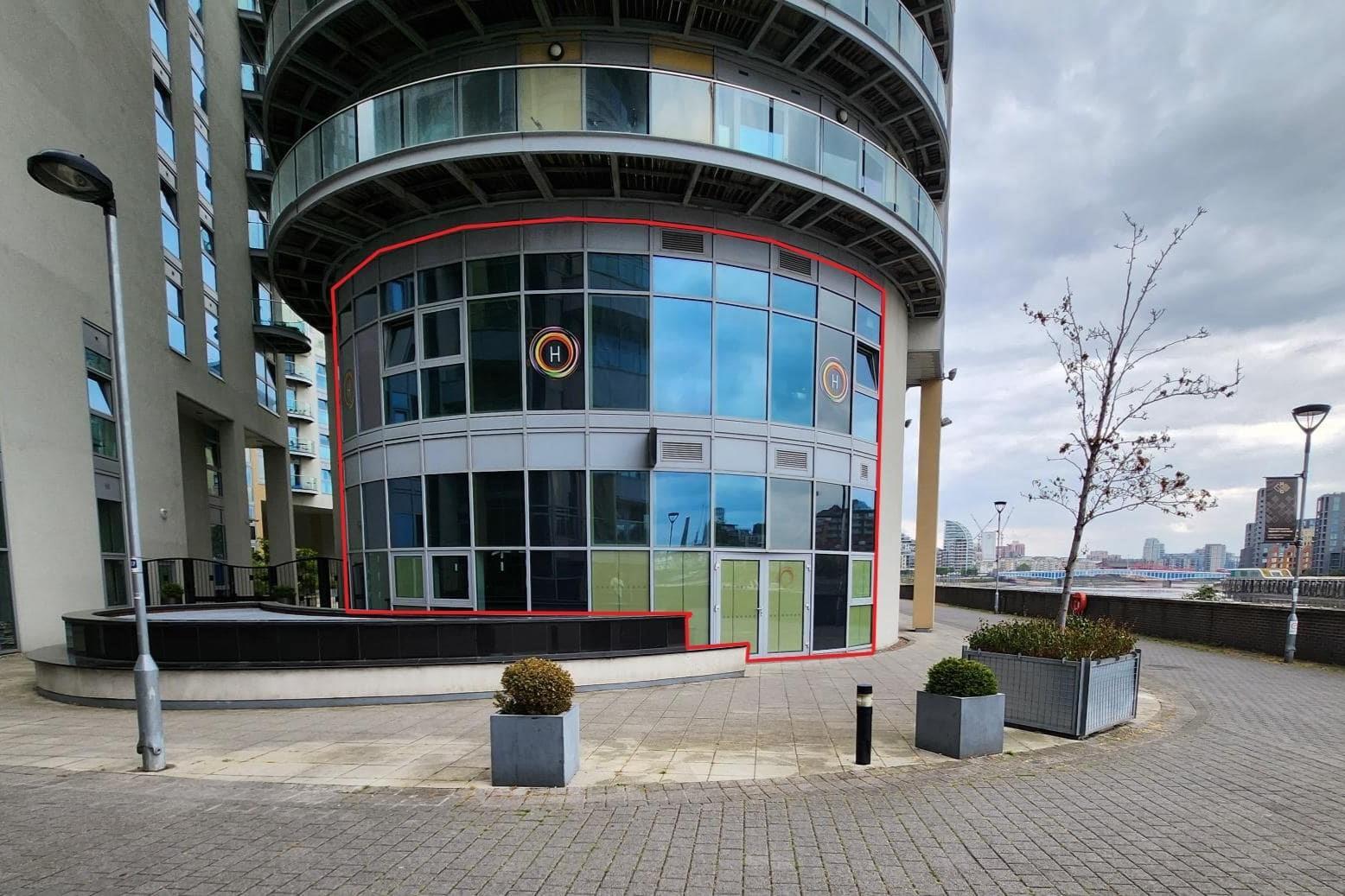 Bridges Court Rd, London for sale Building Photo- Image 1 of 1