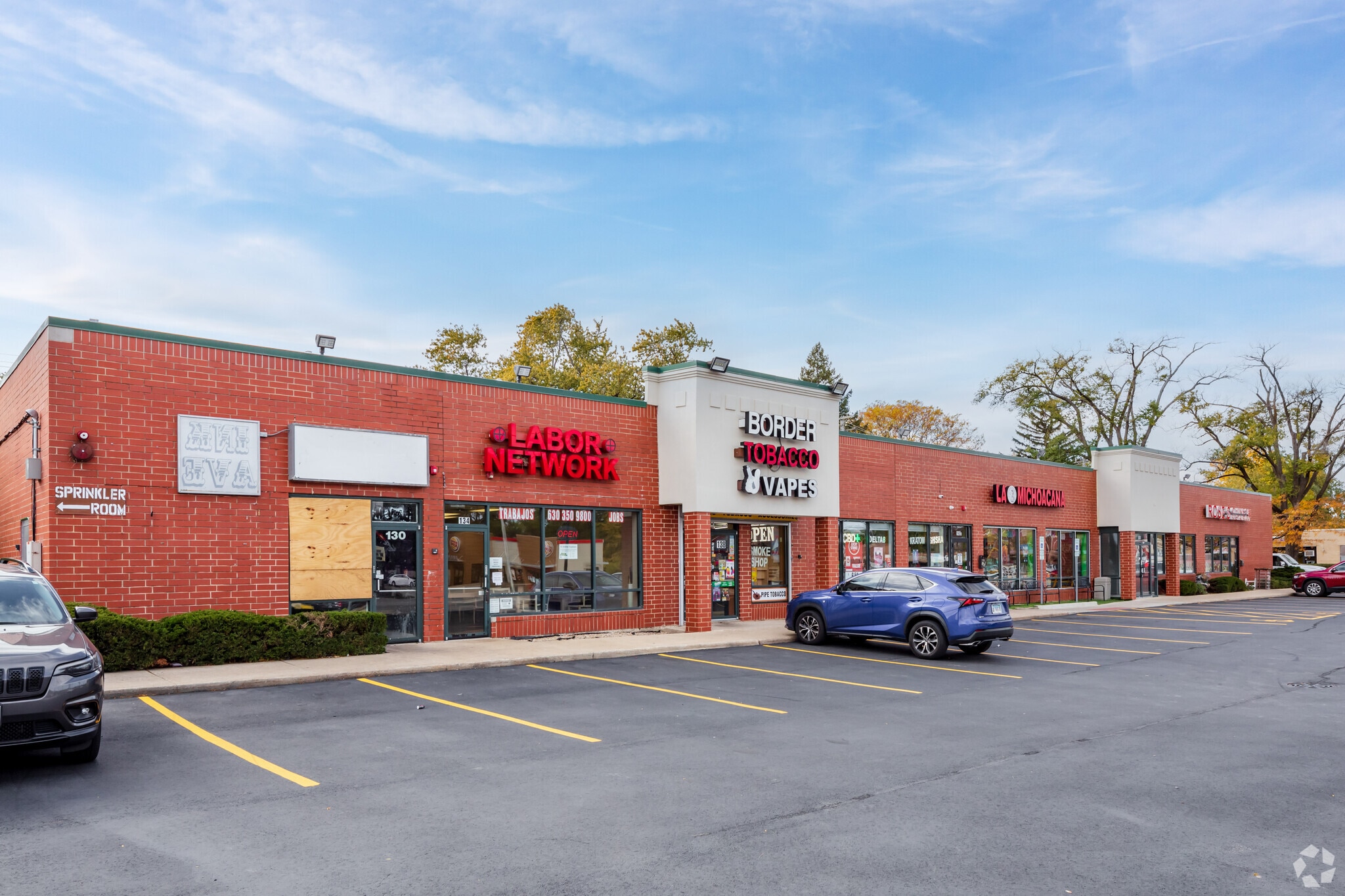 110-154 W Irving Park Blvd, Bensenville, IL for lease Primary Photo- Image 1 of 27