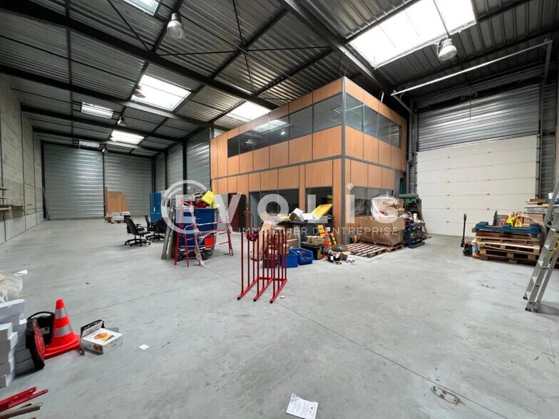 Office in Chaponost for lease - Interior Photo - Image 2 of 8