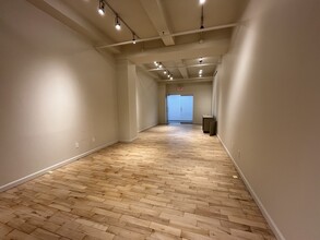 241 W 37th St, New York, NY for lease Interior Photo- Image 2 of 3