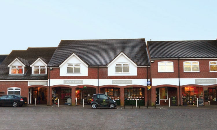 Oakmede Pl, Bracknell for sale Primary Photo- Image 1 of 1