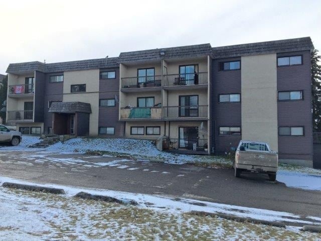 3122 Hagman Cres, Houston, BC for sale Primary Photo- Image 1 of 1