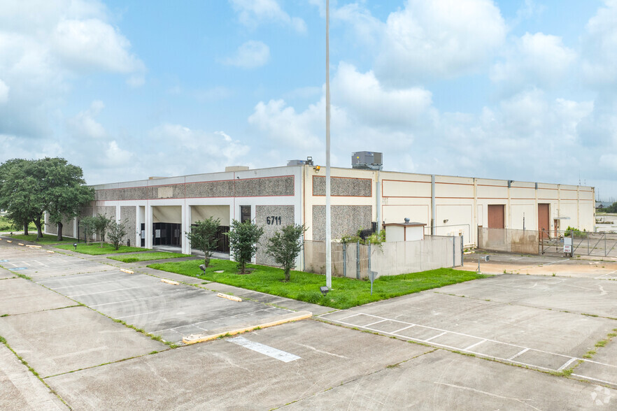 6711 E Highway 332, Freeport, TX for sale - Building Photo - Image 1 of 31