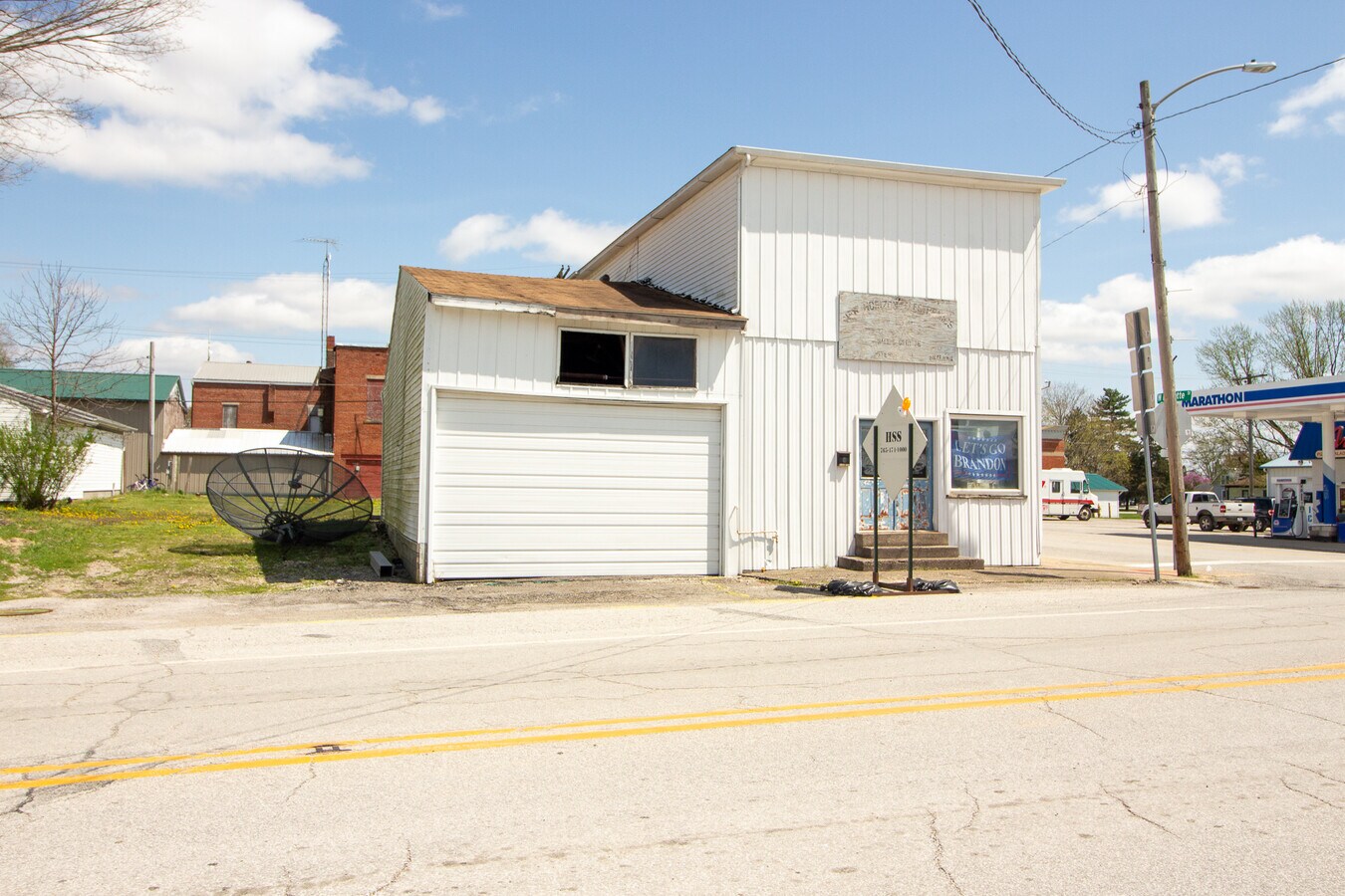 101 N Main St, Pine Village, IN 47975