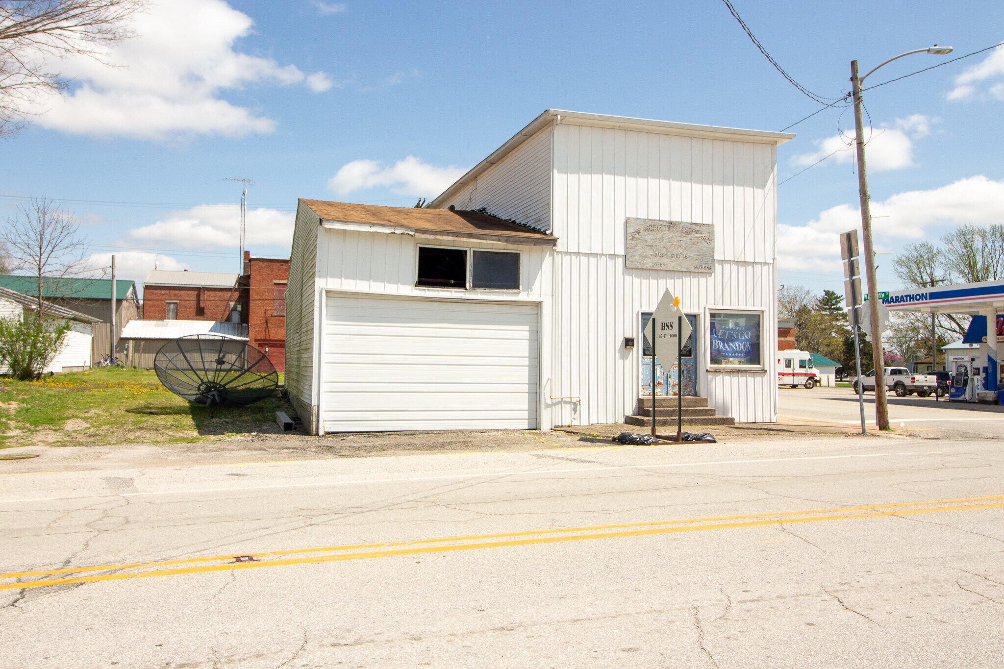 101 N Main St, Pine Village, IN for sale Primary Photo- Image 1 of 1