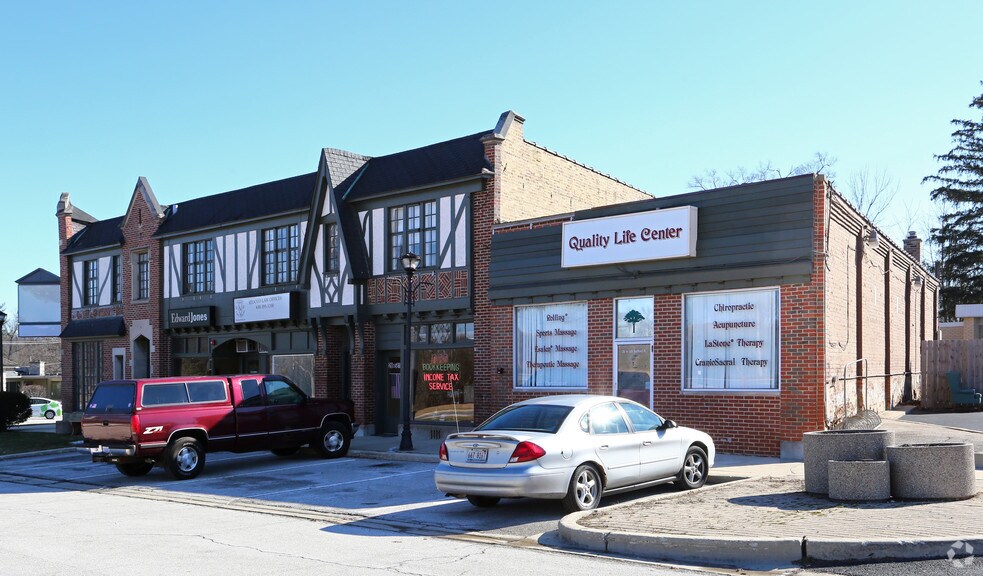 28W571 Batavia Rd, Warrenville, IL for sale - Building Photo - Image 1 of 1