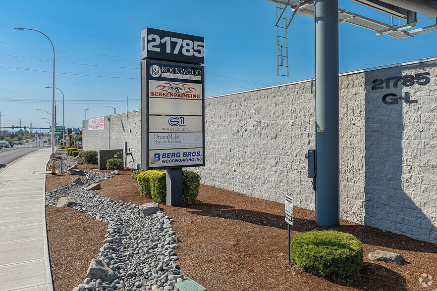 21785 SW Tualatin Valley Hwy, Hillsboro, OR for lease - Building Photo - Image 2 of 4