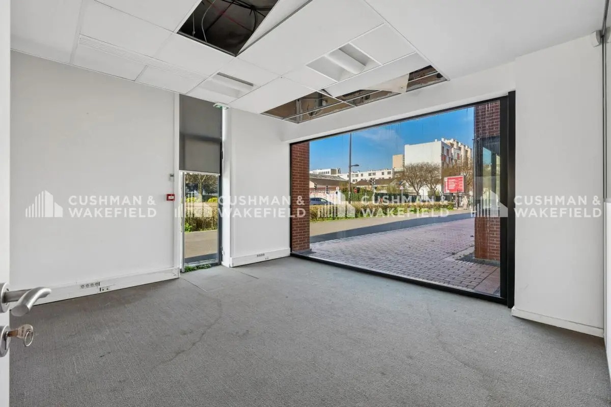 23 Rue Raspail, Ivry-sur-Seine for lease Interior Photo- Image 1 of 16