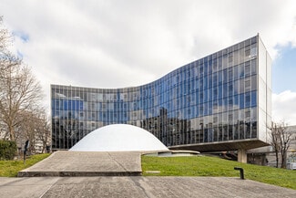 More details for 2 Place Du Colonel Fabien, Paris - Office for Lease